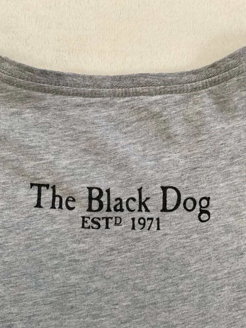 The Black Dog Long Sleeve Tee Gray Logo Graphic Shirt Medium Coastal Preppy